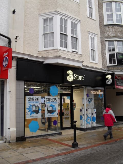 Shops on London Road, Bognor Regis